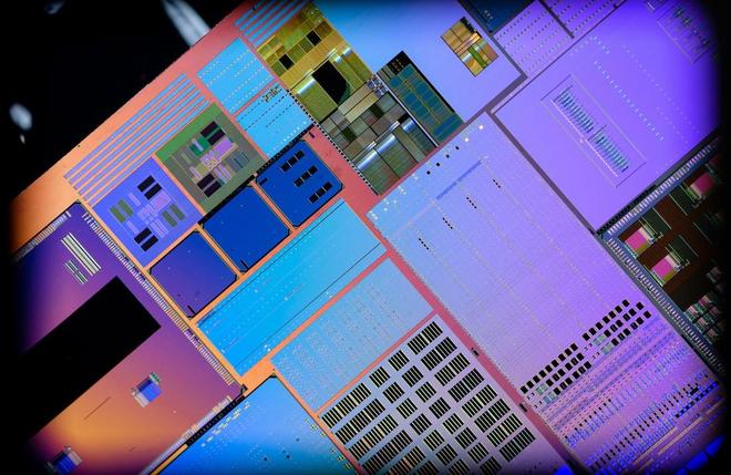 康佳110A8 Ultra電視 以Mini LED技術極限突破斬獲CDIA大獎